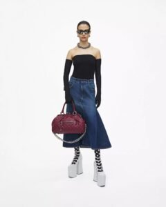 Re-Edition Quilted Leather Stam Bag - Image 13