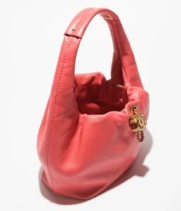 Chanel Hobo Handbag - Image 5