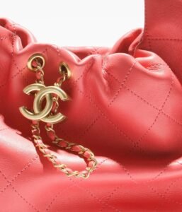 Chanel Hobo Handbag - Image 6