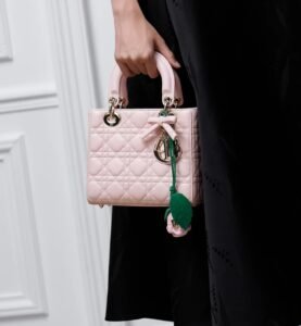 Dioramour Rose Bag Charm - Image 3